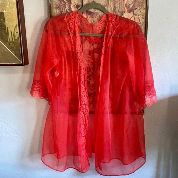 60s 70s VINTAGE BOHO ETHEREAL RED FEMME CHEMISE & ROBE VINTAGE LINGERIE COOR SET - Picture 5 of 16
